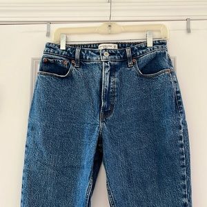 Abercrombie & Fitch The Skinny High Rise size 29